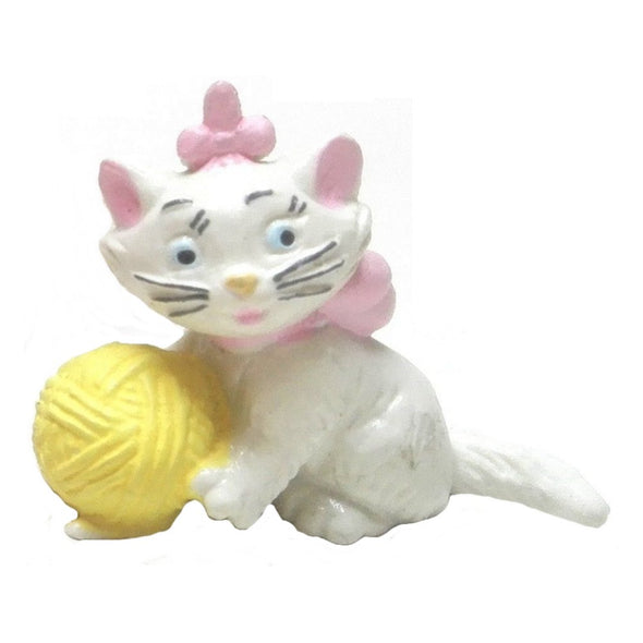 Aristocats - Marie with Wool